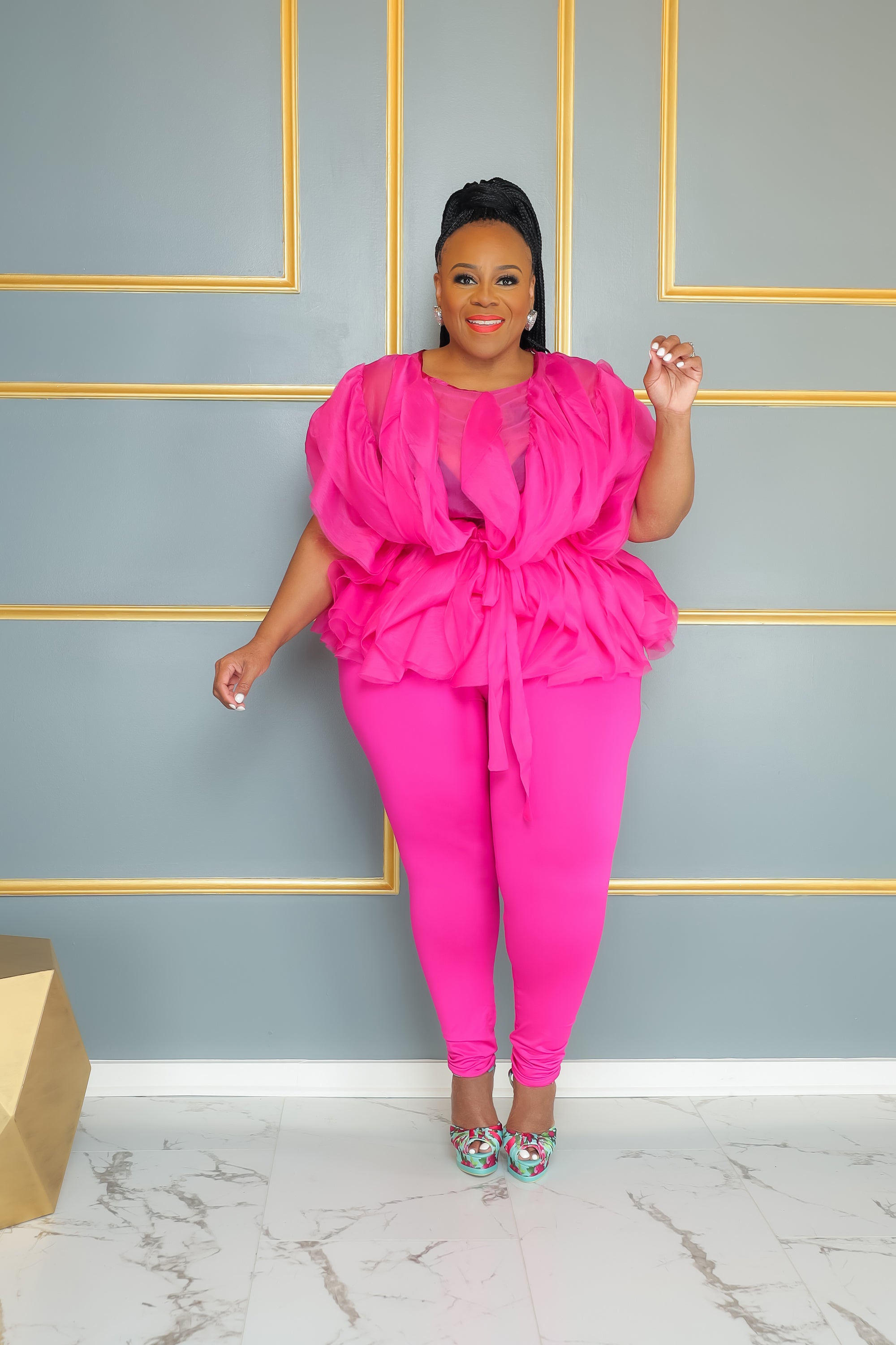 Pink outfits outlet for plus size