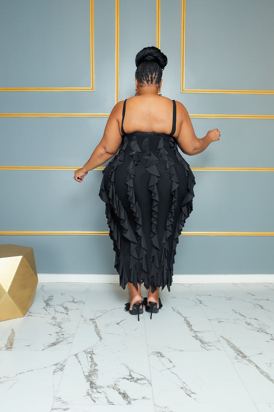 Load image into Gallery viewer, Black Stealing The Show Ruffle Dress
