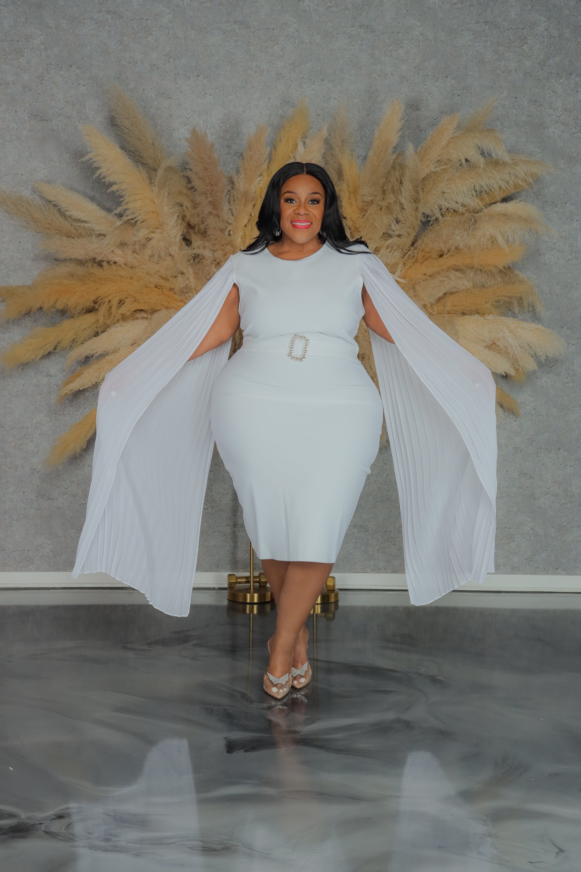 White Pleated Cape Sleeve Dress – Curvaceous Boutique White Pleated Cape Sleeve Dress – Curvaceous Boutique