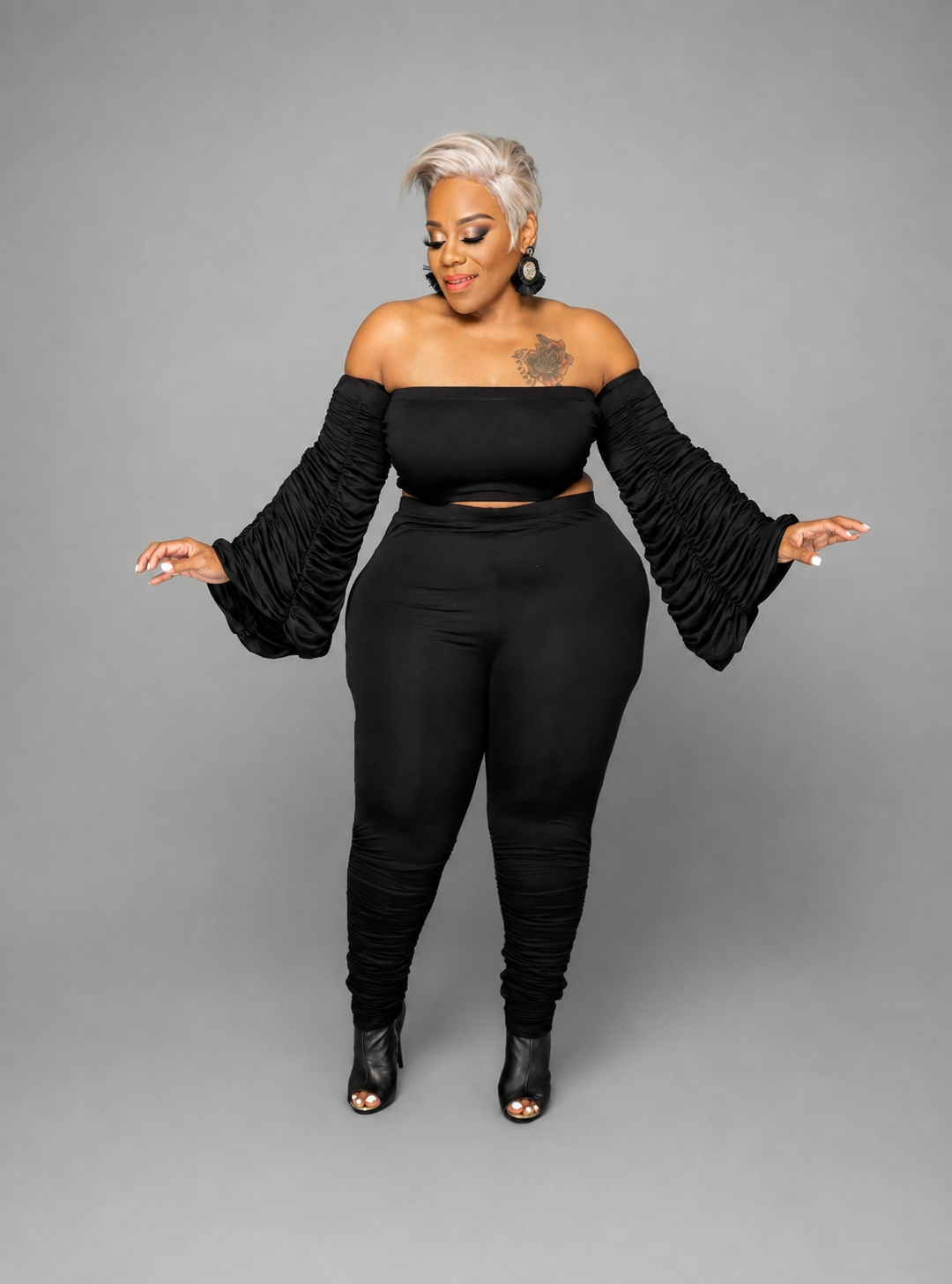 Black It All Ruched Set