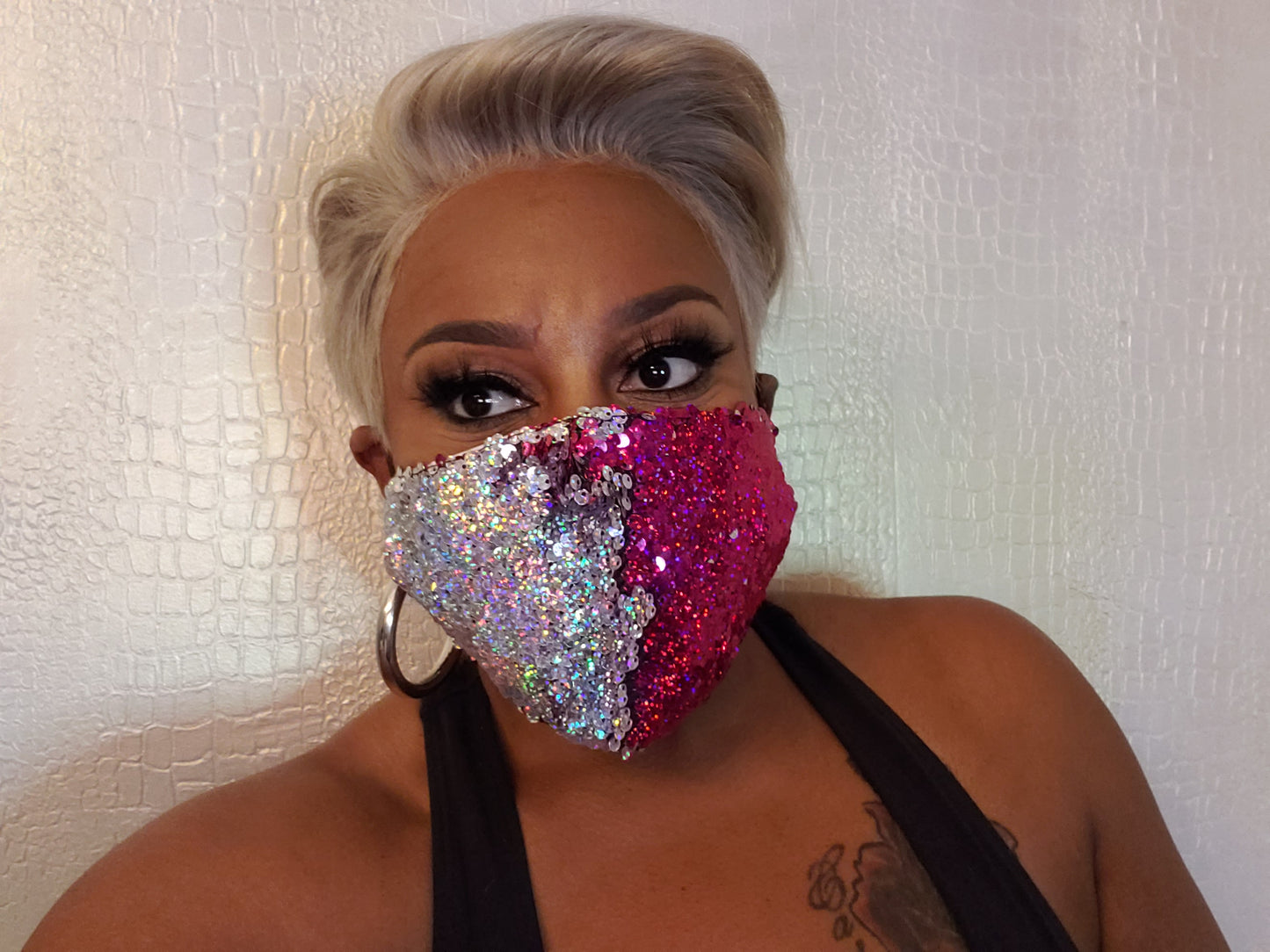 Load image into Gallery viewer, Pink Reversible Sequin Fashion Mask
