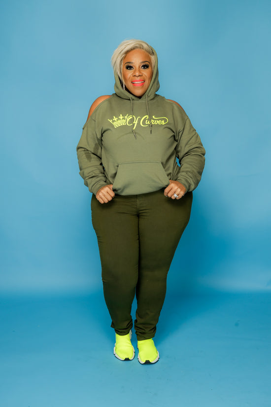 Load image into Gallery viewer, Green Queen Of Curves Sweatshirt
