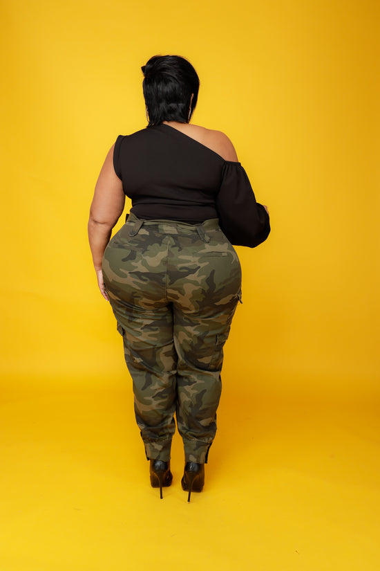 Camouflage Button Hem Cargo Pants