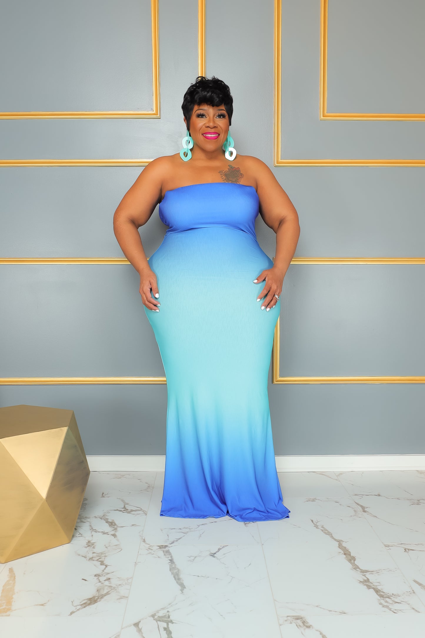 Load image into Gallery viewer, Blue Ombre Tube Dress
