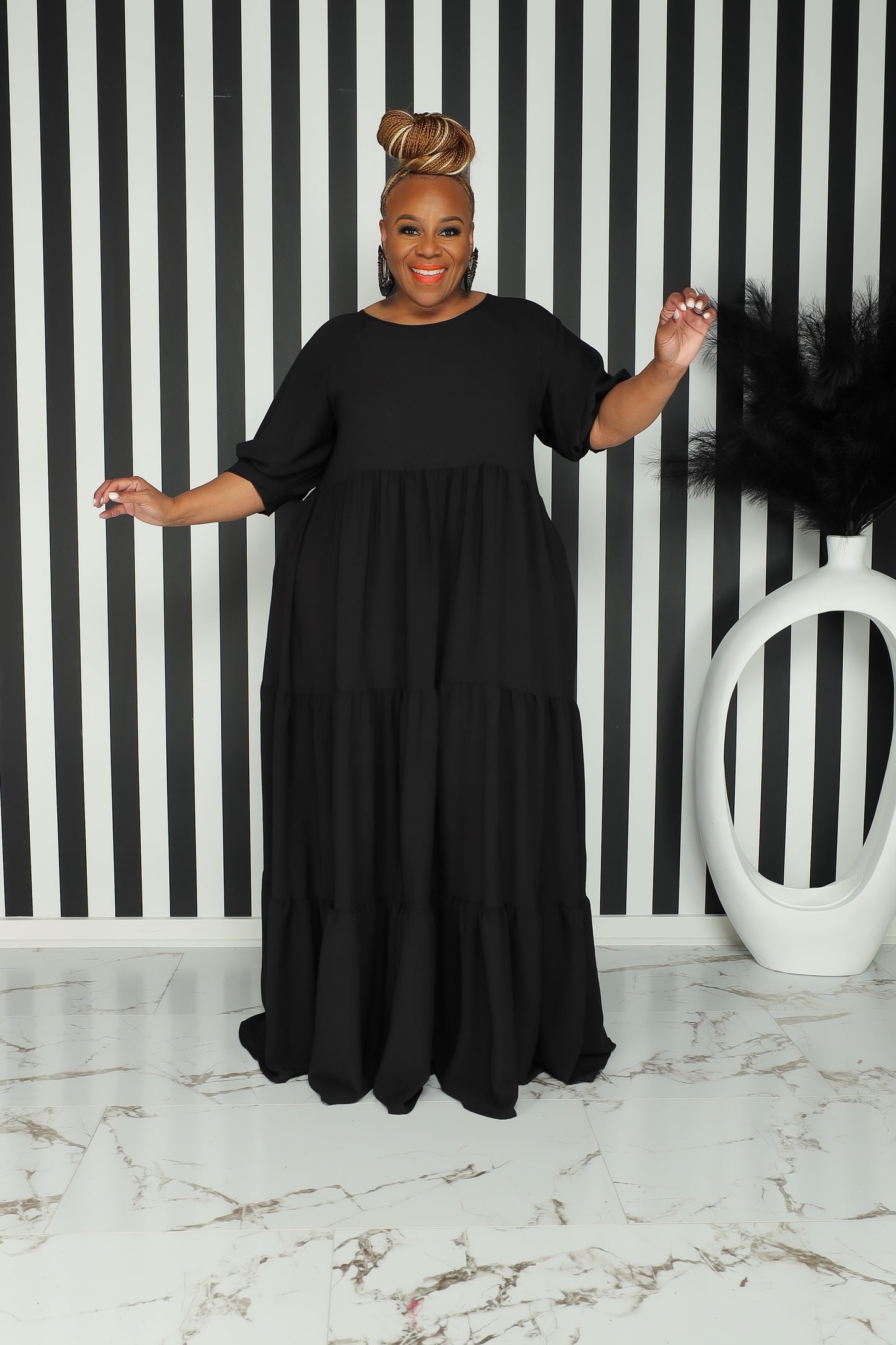 Load image into Gallery viewer, Black River Flowy Maxi Dress
