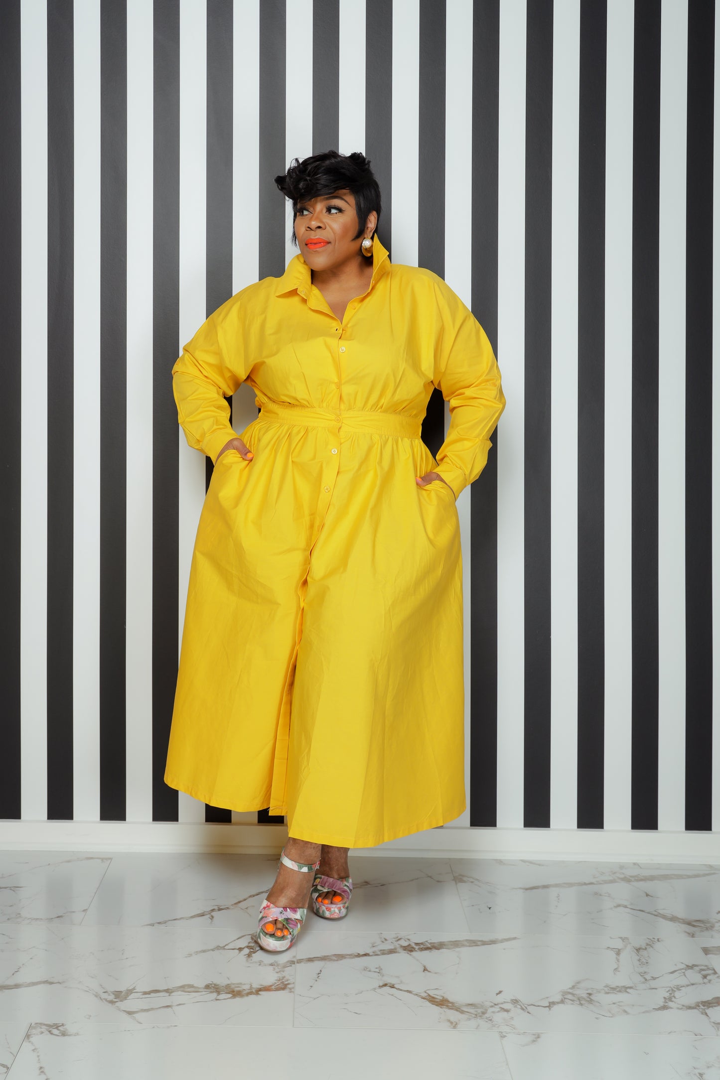 Load image into Gallery viewer, Yellow Button Up Flare Dress
