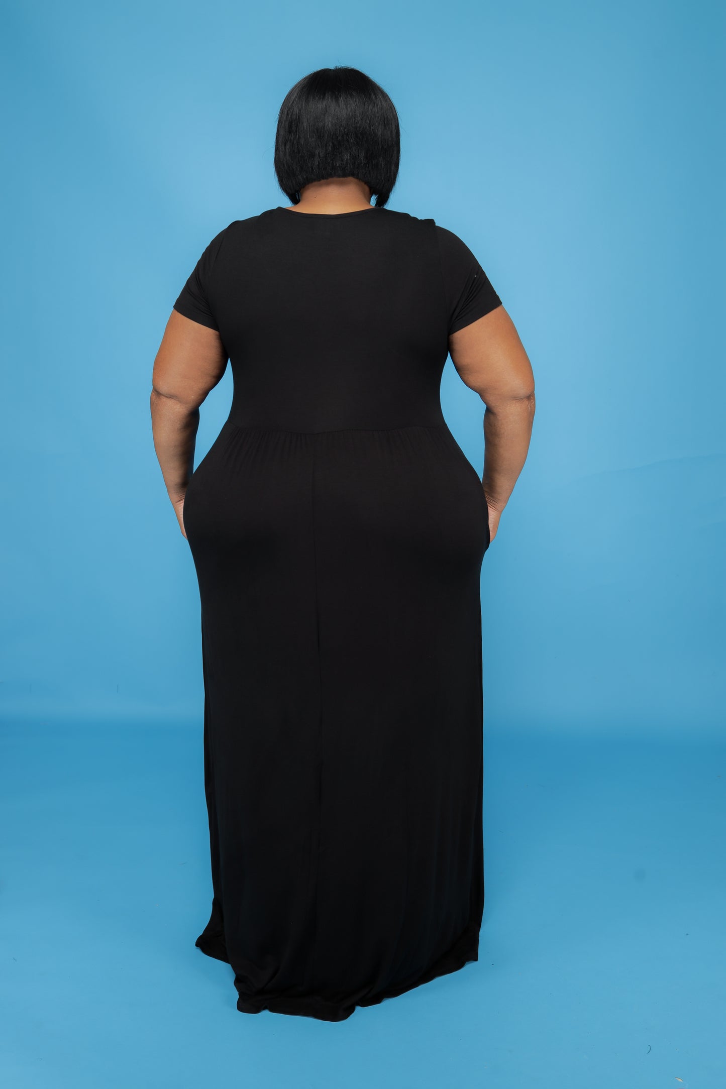 Load image into Gallery viewer, Black Simple Maxi Dress
