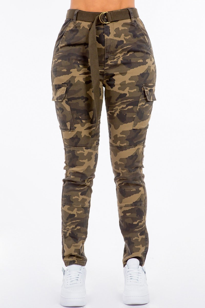 Load image into Gallery viewer, Camo Skinny Joggers

